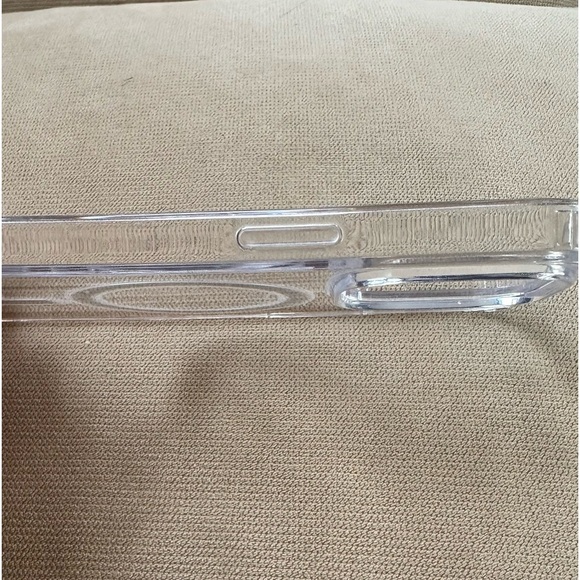 iPhone 14 Pro Max Case - Picture 4 of 6